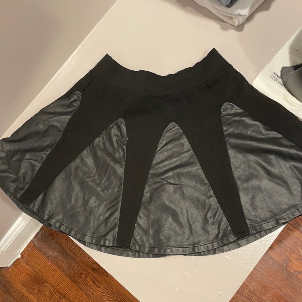 Leather Oliviacious Skirt in Medium